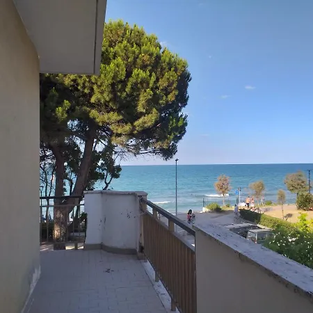 Quadruple Just Steps From The Sea - Ideal For A Relaxing Vacation Bed & Breakfast
