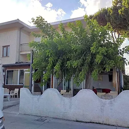 Quadruple Just Steps From The Sea - Ideal For A Relaxing Vacation Bed & Breakfast