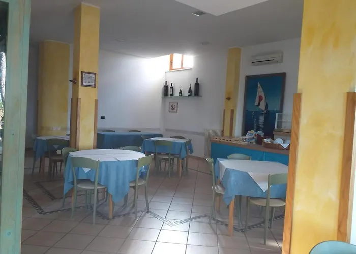 Panzió Quadruple Just Steps From The Sea - Ideal For A Relaxing Vacation 3*